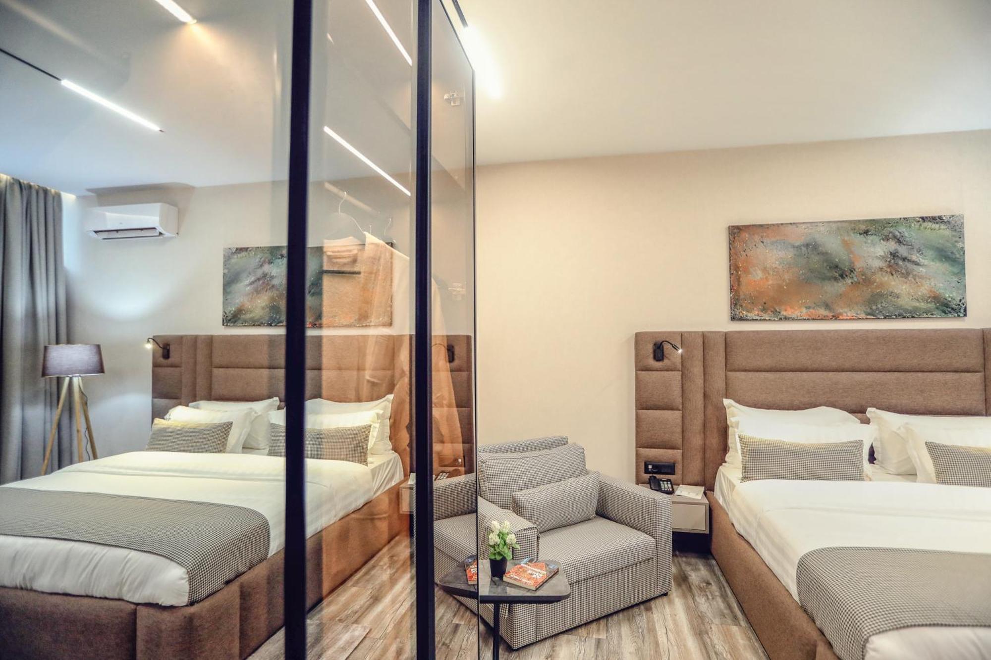 Hotel Dirista Shkodra Kültér fotó