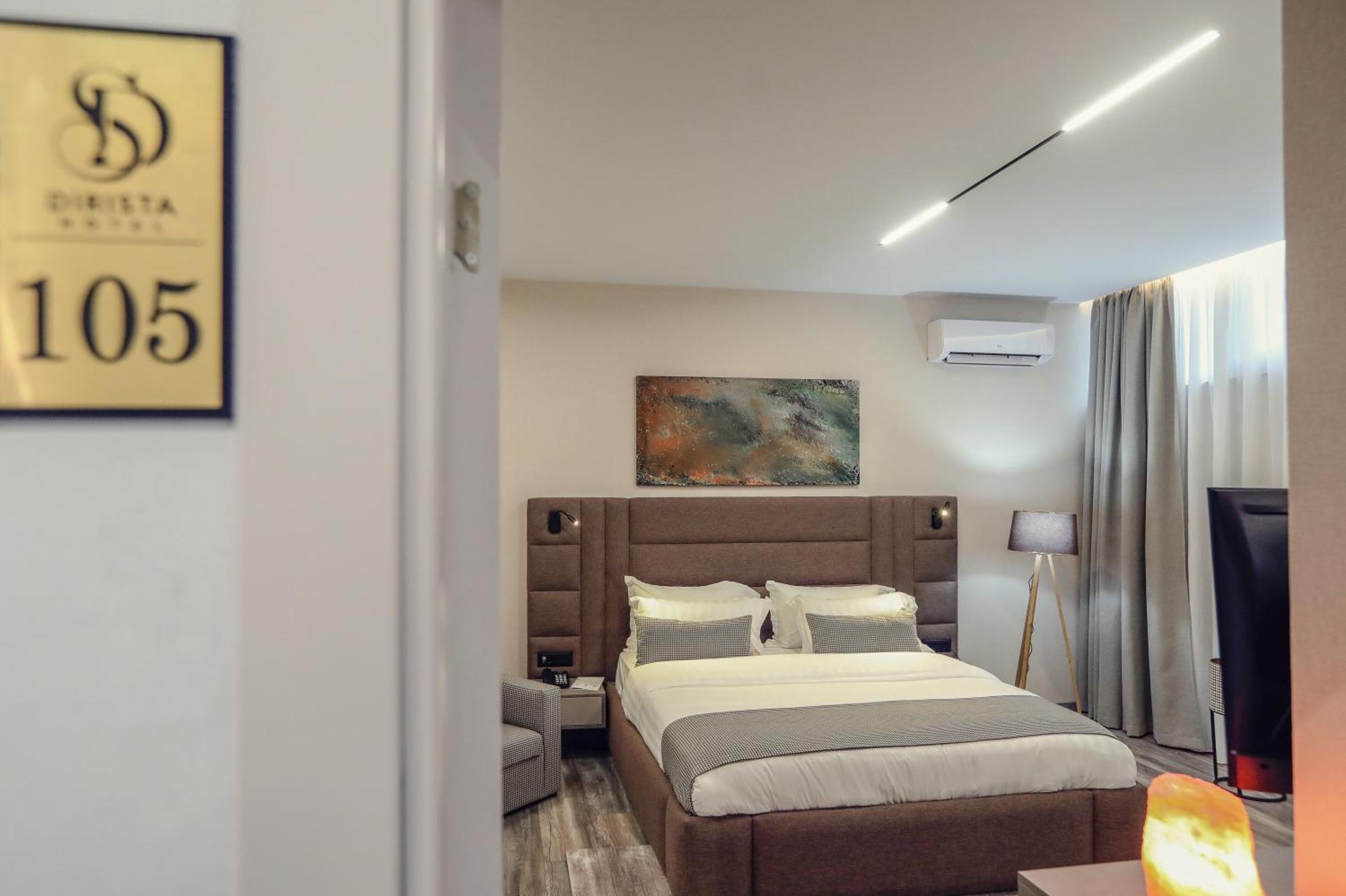 Hotel Dirista Shkodra Kültér fotó