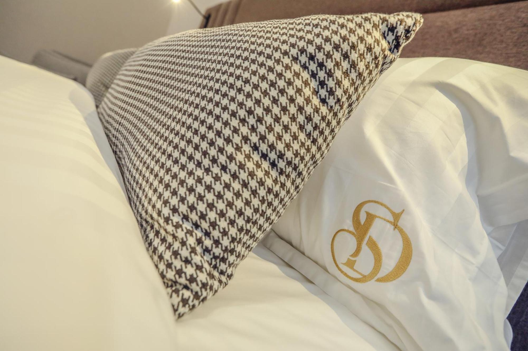 Hotel Dirista Shkodra Kültér fotó